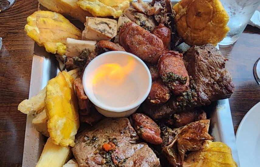 ¿Dónde comer en El Cangrejo?