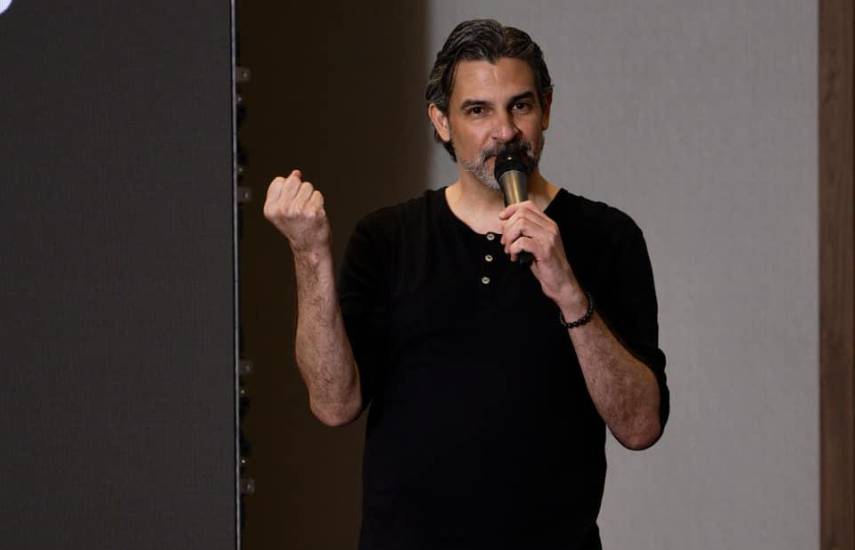 Robert Baum: de cantante a mentor de vida