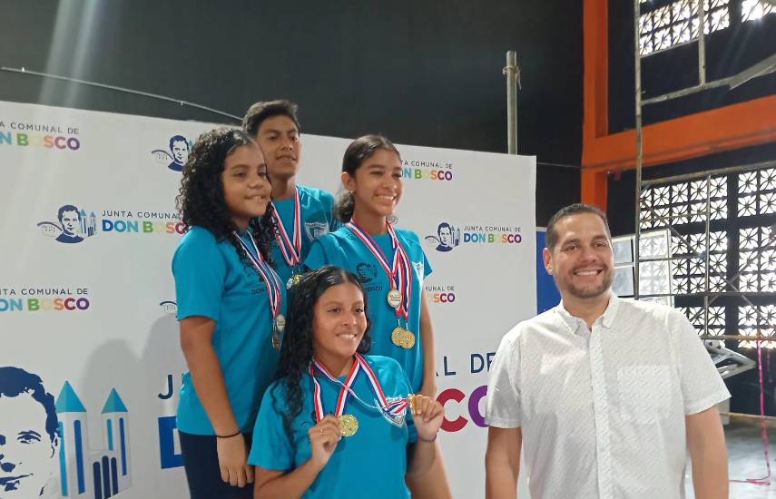 Primeros Juegos Deportivos Estudiantiles en Don Bosco