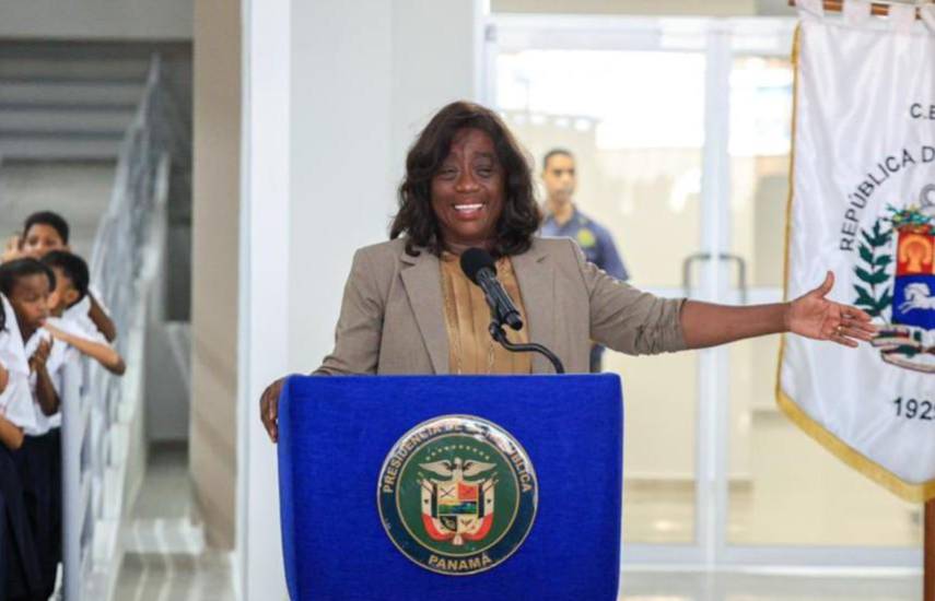 Meduca | La ministra de Educación Lucy Molinar.