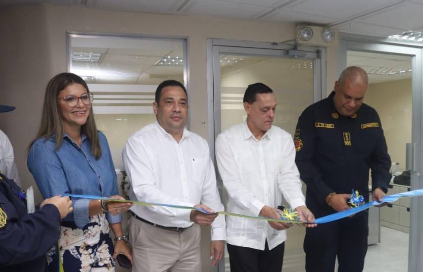Bomberos inauguran oficina de recaudación y proyectos en Chitré