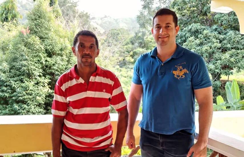 Abimelec Núñez apuesta por su grupo musical