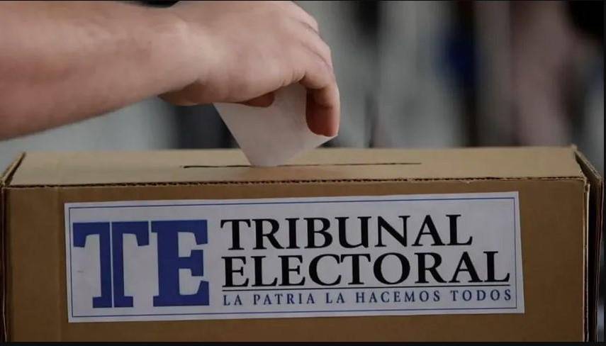 ML | Urna del Tribunal Electoral, en una elección.