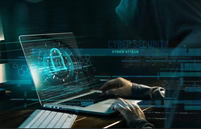 Pixabay | Un delincuente del internet desbloquea la seguridad de una institución.