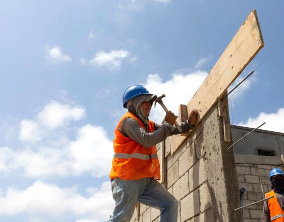 Respaldan el plan para reactivar la construcción