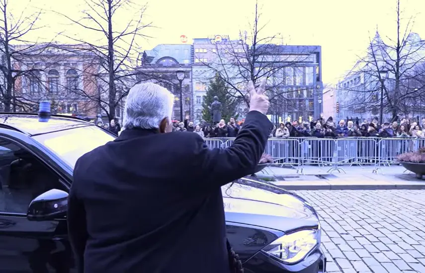 Mulino recibe ovación de venezolanos a su salida del hotel sede del Nobel de la Paz