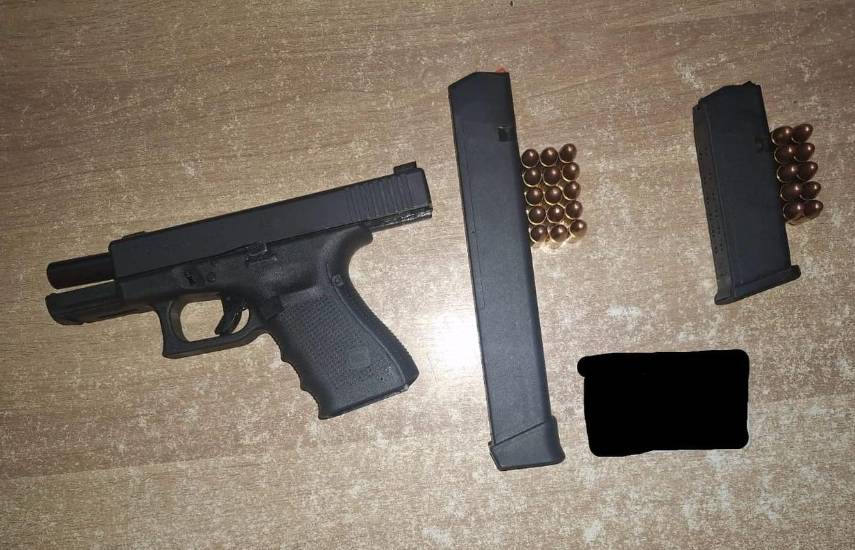 La Policía detuvo a una persona con arma de fuego en Colón
