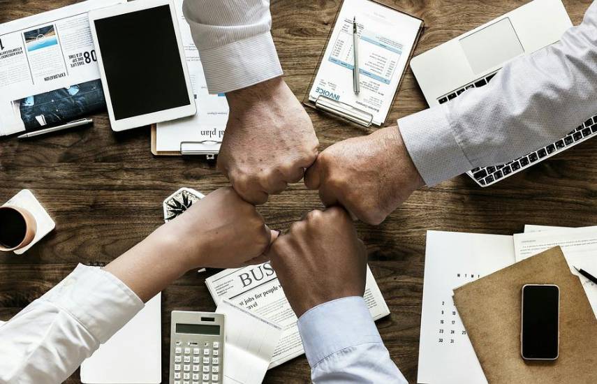 Impulsan modernización y regulación de la carrera administrativa
