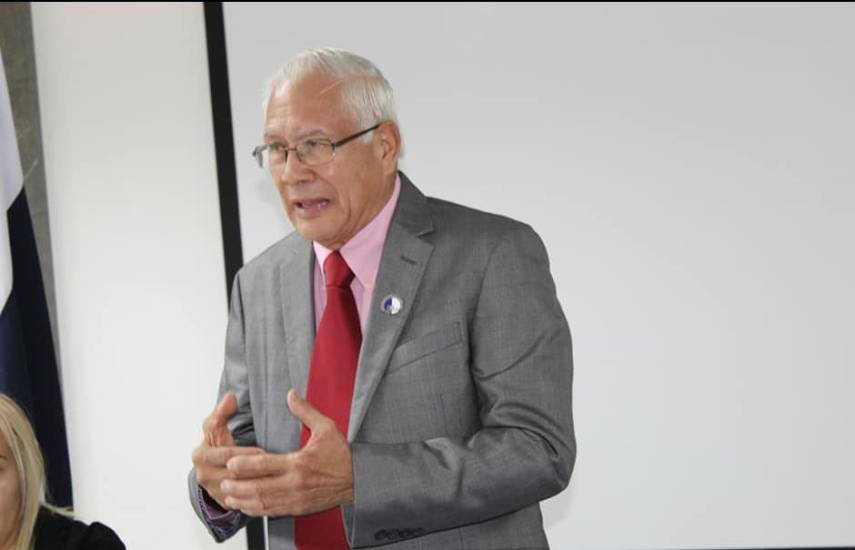 Plutarco Arrocha: legado de la educación