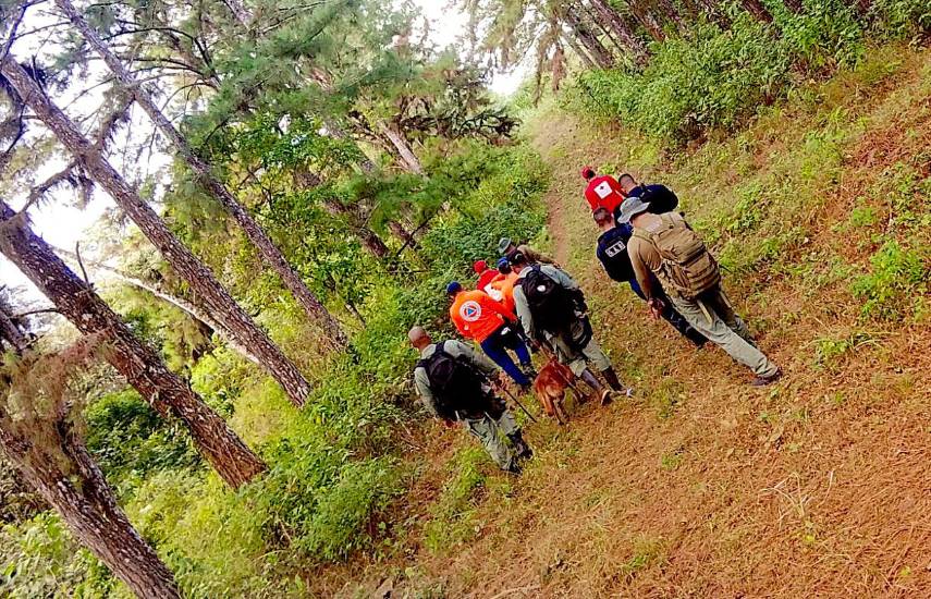 Continúa búsqueda de adulto mayor desaparecido en Cerro Azul