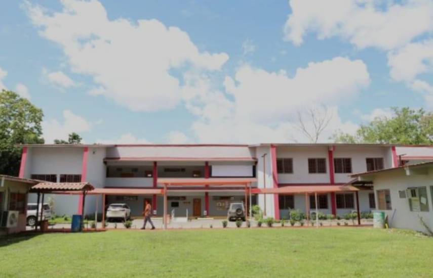 Una veintena de académicos busca dirigir centros regionales