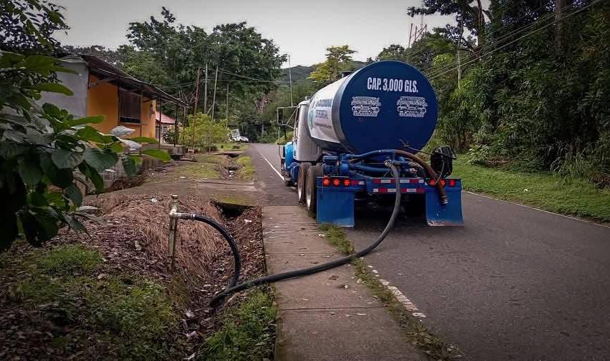 “Papa Cat” prioriza la educación y salud en Pedregal