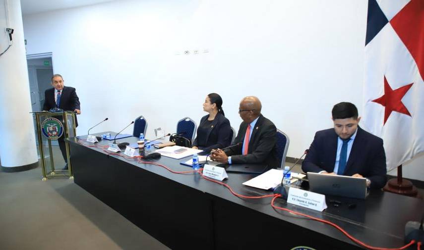 Comisión de Economía y Finanzas continúa consultas sobre proyecto de ley 641