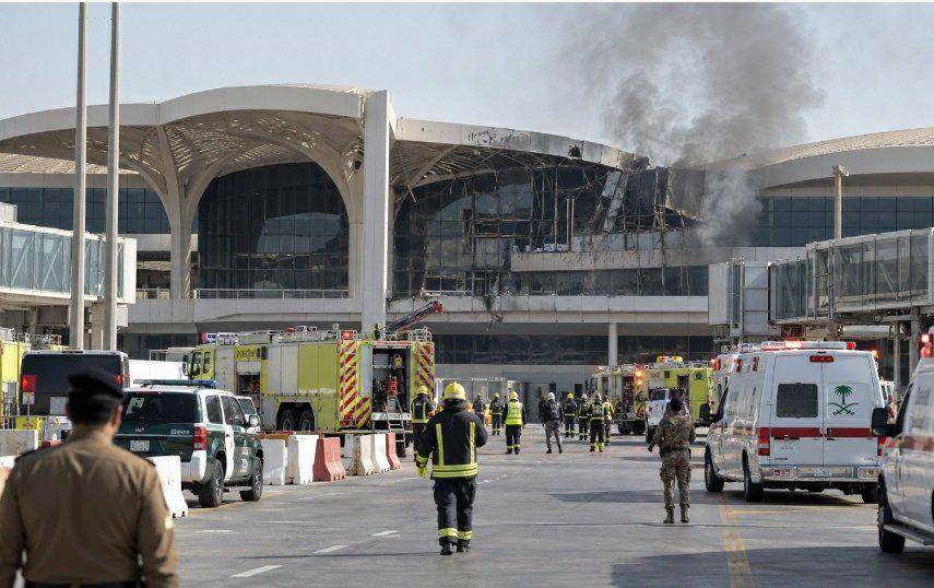 Al menos 12 muertos en aeropuerto de Riad tras ataque atribuido a los hutíes