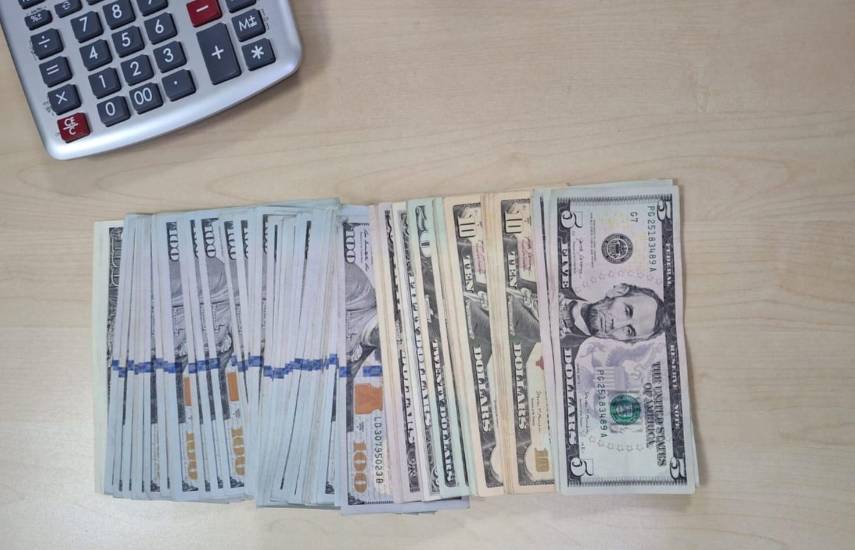 Aduanas retiene B/.10,100 no declarados en el Aeropuerto de Tocumen