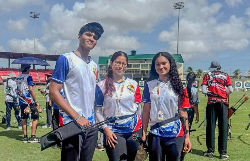 Atletas de la UTP ganan 5 medallas en torneo de tiro con arco en Guyana