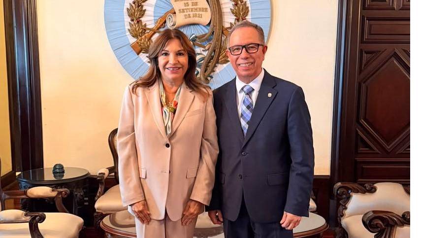 Primera Dama de Panamá participa en encuentro interregional de líderes sociales en Guatemala