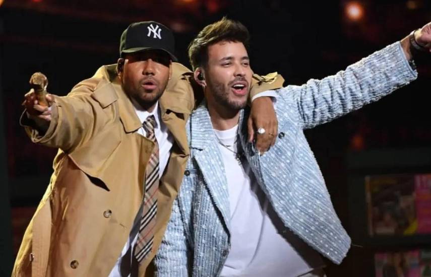 Romeo Santos y Prince Royce lanzan el álbum “Better Late Than Never”