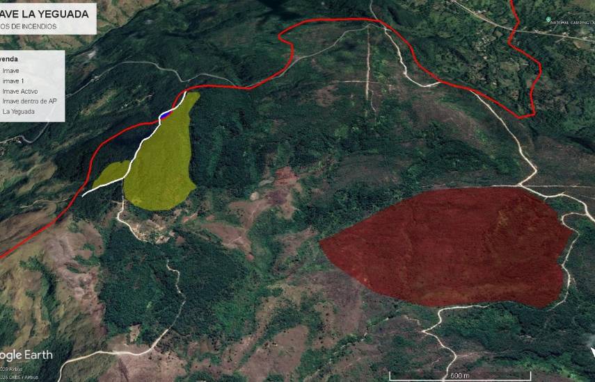 $!Bomberos mantienen estado de emergencia por incendio en La Yeguada