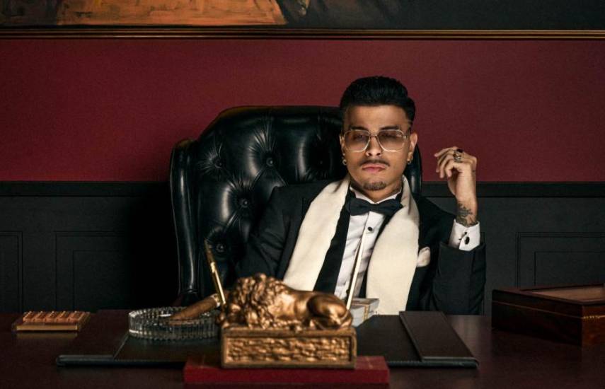 Rauw Alejandro se coloca como artista latino N°1 en Spotify con “Cosa Nuestra”