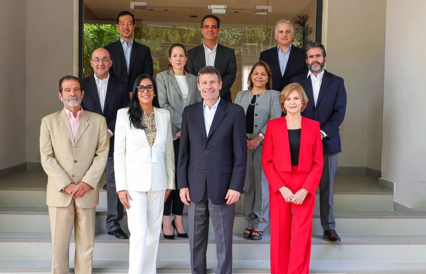 Mercado bursátil se fortalece y capta nuevos inversionistas