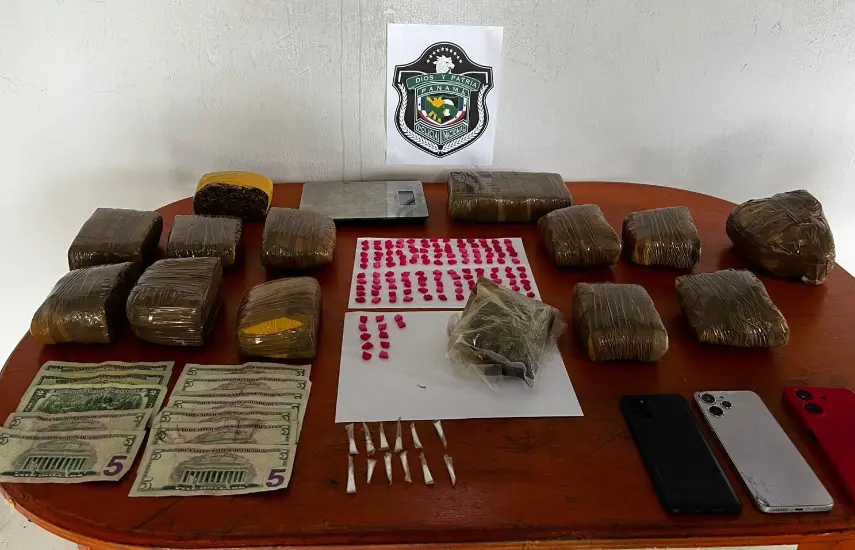 Policía decomisa droga y detiene a dos personas