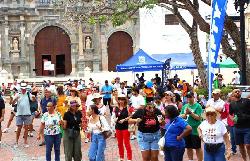 Más de 800 mil personas han visitado el Casco Peatonal en su primer año