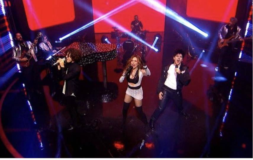 Gloria Trevi sorprende al cantar con sus hijos en programa de Univisión “Juego de Voces”