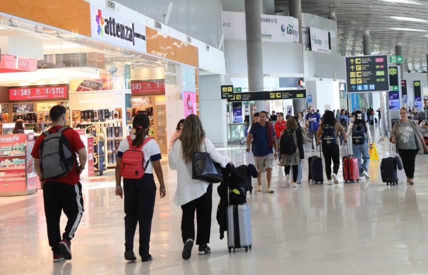 Periodistas turísticos piden una revisión técnica al proyecto que impone tarifas a viajeros en el Aeropuerto de Tocumen
