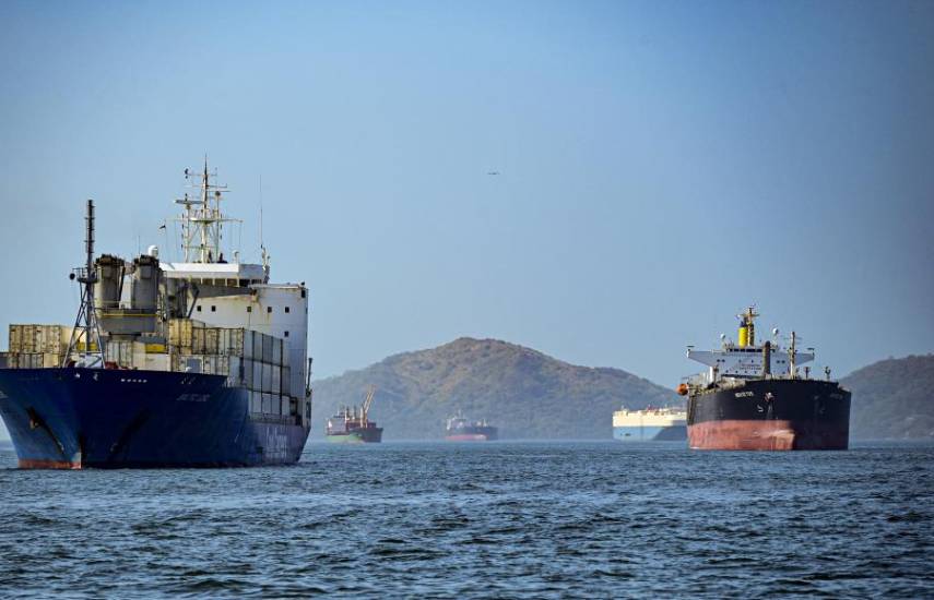 Canal de Panamá aumentará tránsito de buques por incremento de lluvias