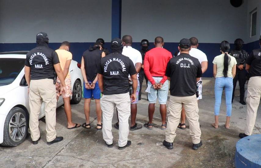 Ministerio Público | La Policía Nacional con los arrestados.