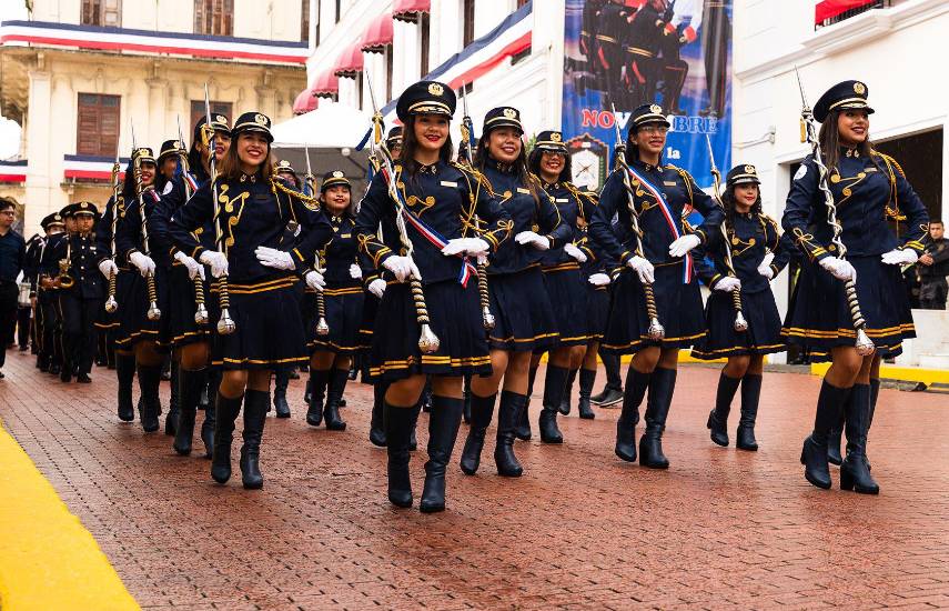 Encuentran el origen de las dianas panameñas y de los primeros desfiles patrios con bandas escolares