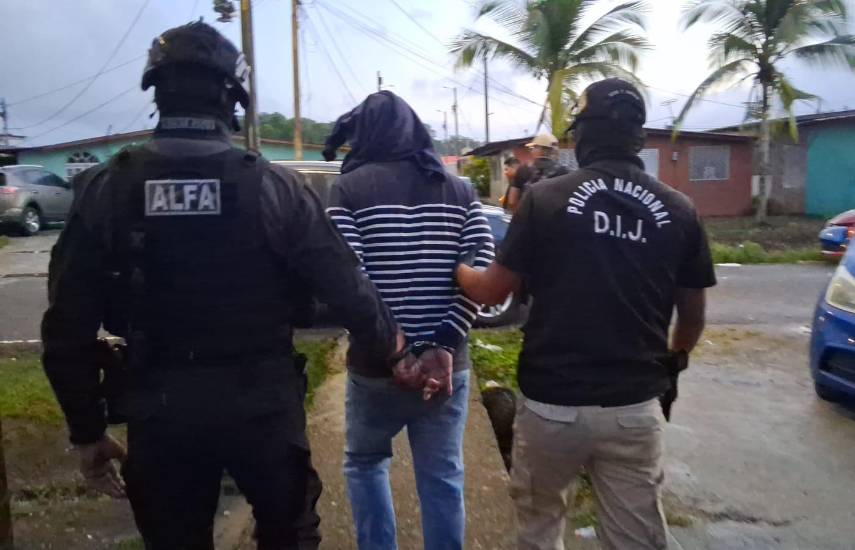 Caen 11 miembros de “Los Killa New Town Boys” tras operativo en Colón