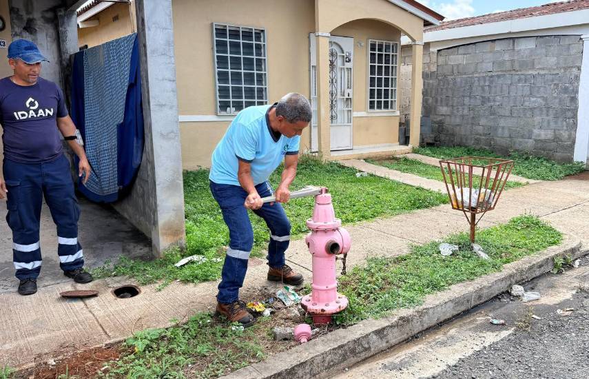El Idaan rehabilitará hidrantes y alcantarillado en Panamá Oeste