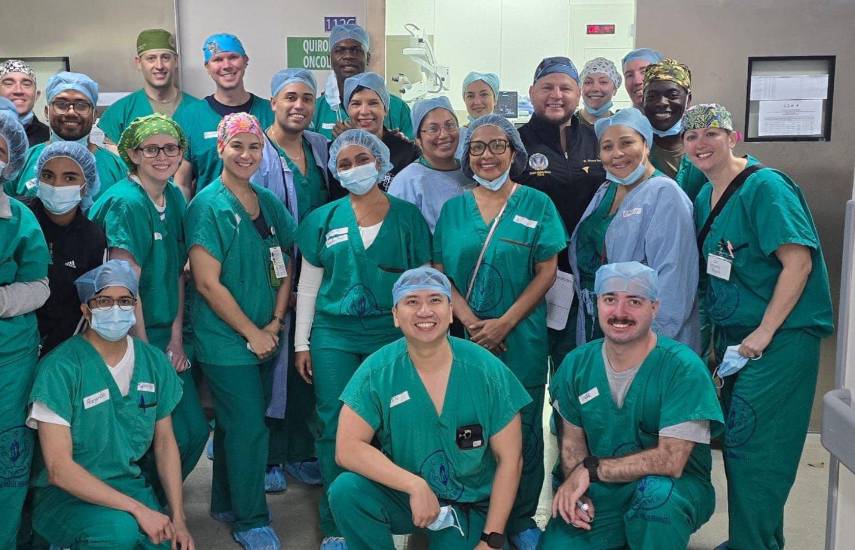 Misión médica del Comando Sur realiza jornada histórica de cirugías de cataratas en Panamá