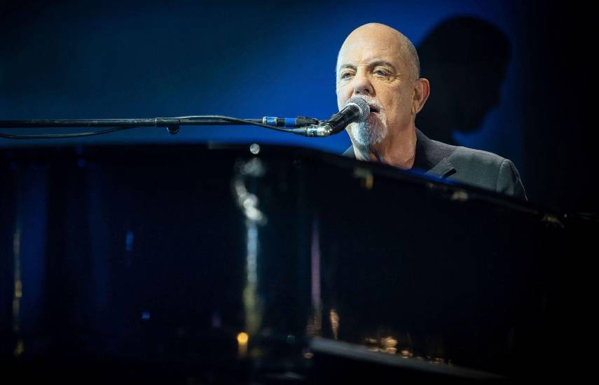 El piano volvió a sonar: El emotivo y valiente regreso de Billy Joel a los escenarios
