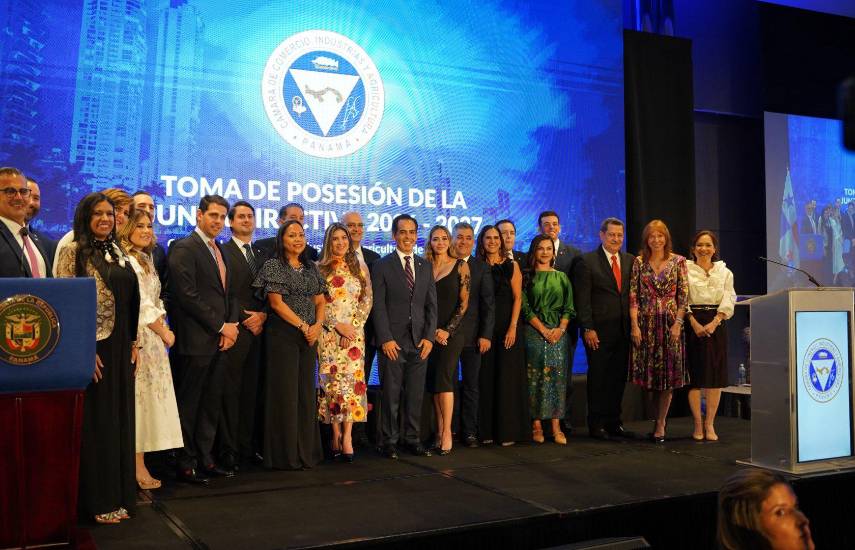 “Sector privado debe apoyar inversiones y generar empleos”