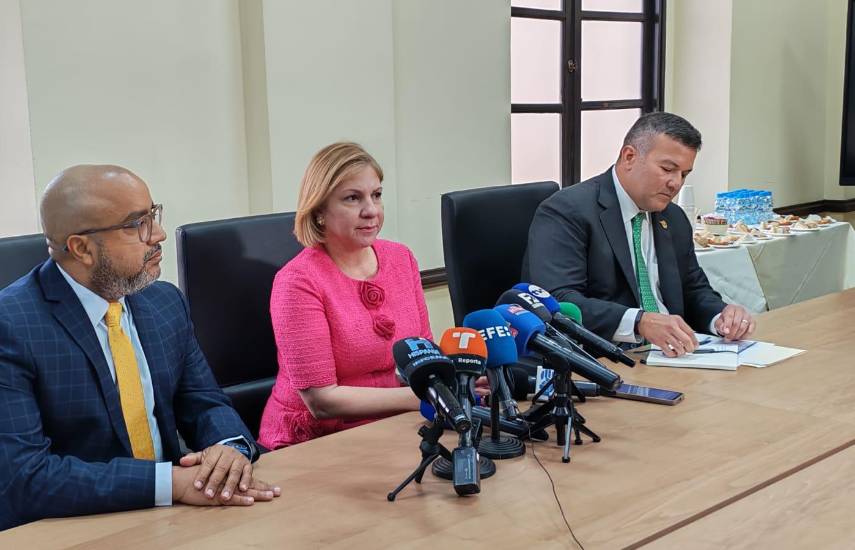 Cambios a la ley para anticipar el ingreso de armas en cárceles