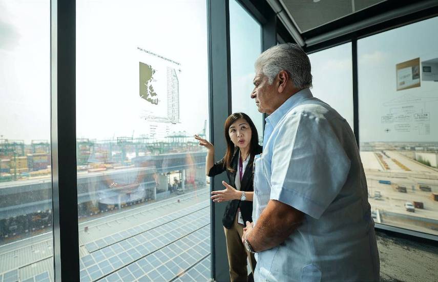 Mulino visita la terminal automatizada más grande del mundo: el puerto de Tuas, en Singapur