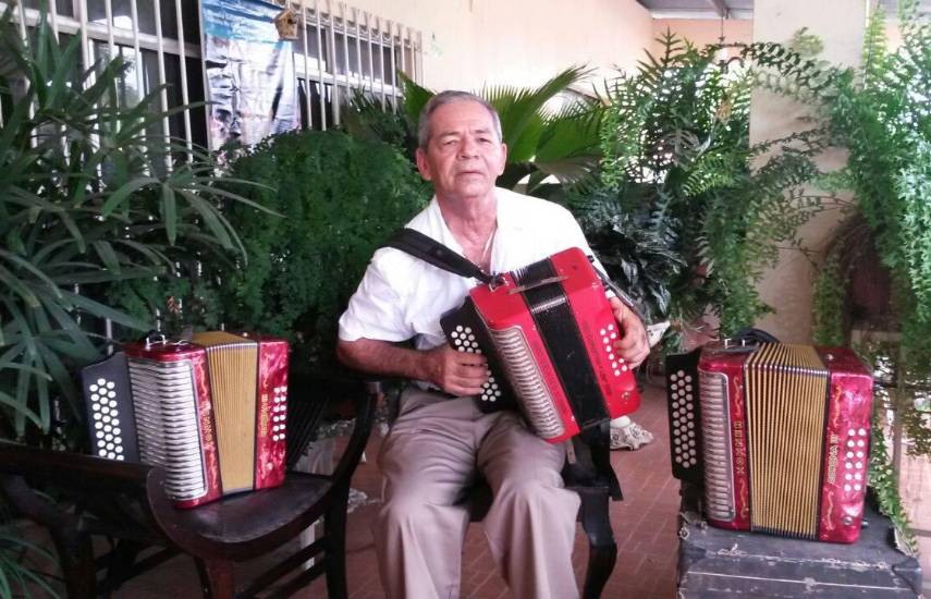 Minguito Sáez: El paladín de la música típica