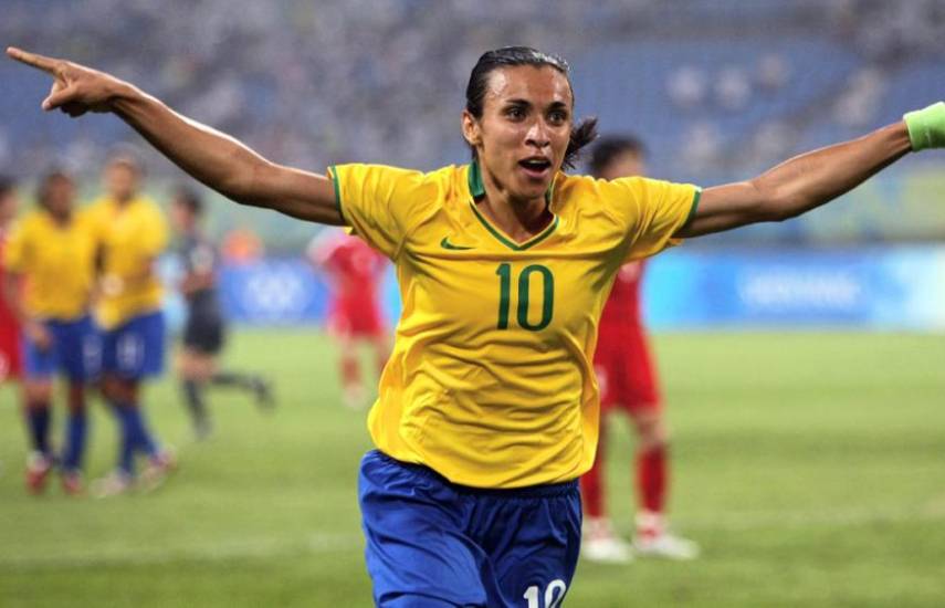 Marta lidera a un Brasil renovado en su último Mundial
