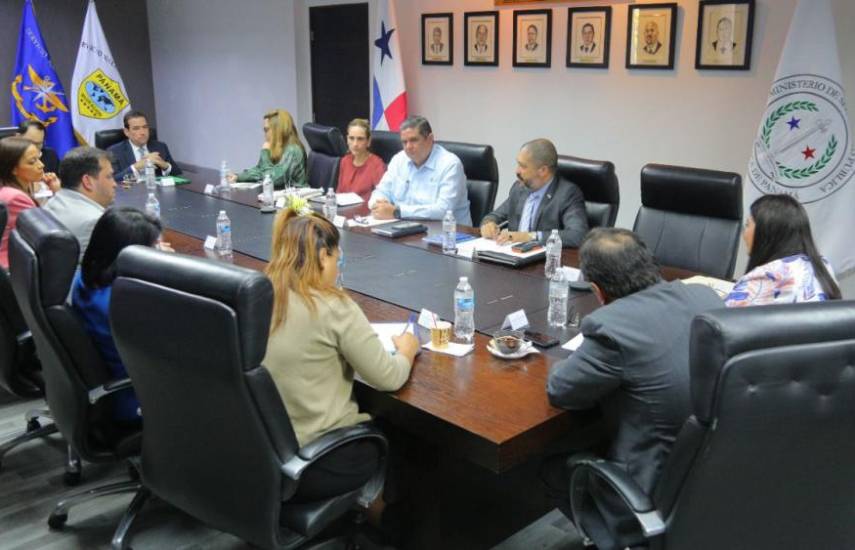 Autoridades y agrupaciones buscan consensuar la Ley de extinción de dominio