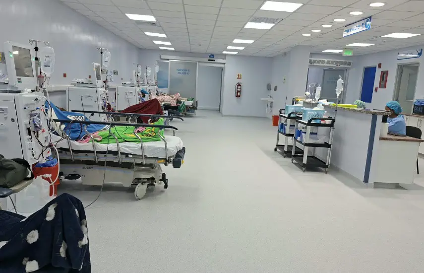 Reabre renovada sala de hemodiálisis del Hospital Dra. Susana Jones Cano