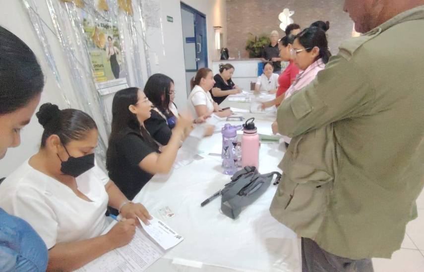 El MINSA realiza gira dermatológica para detección temprana de cáncer de piel en Volcán