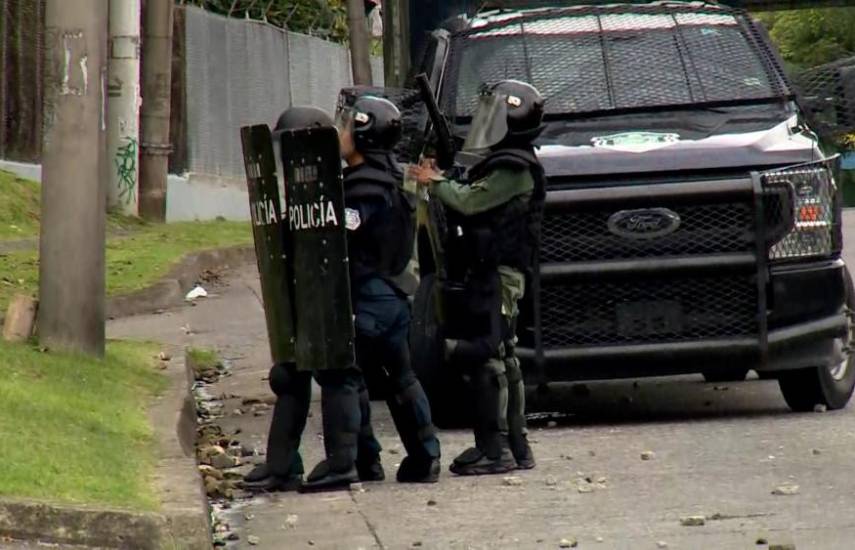 Rector de la Universidad de Panamá denuncia uso excesivo de las fuerzas antimotines