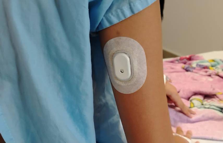 CSS coloca 70 sensores de glucosa a niños con diabetes