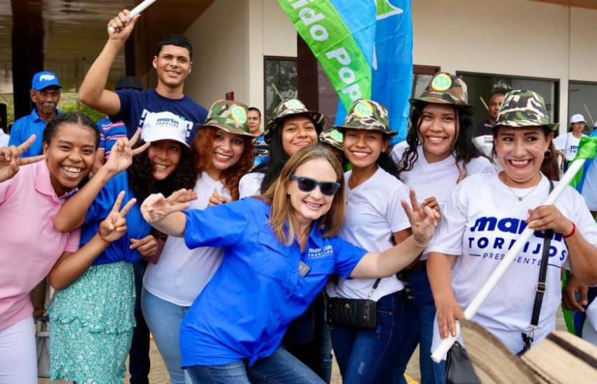 Vivian Fernández de Torrijos propone políticas para recuperar el valor social de la familia