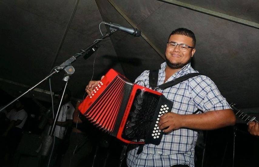 Fernando Flores quiere darle nueva fuerza al típico