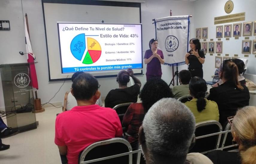 Promueven el autocuidado y estilos de vida saludables en la población con discapacidad auditiva