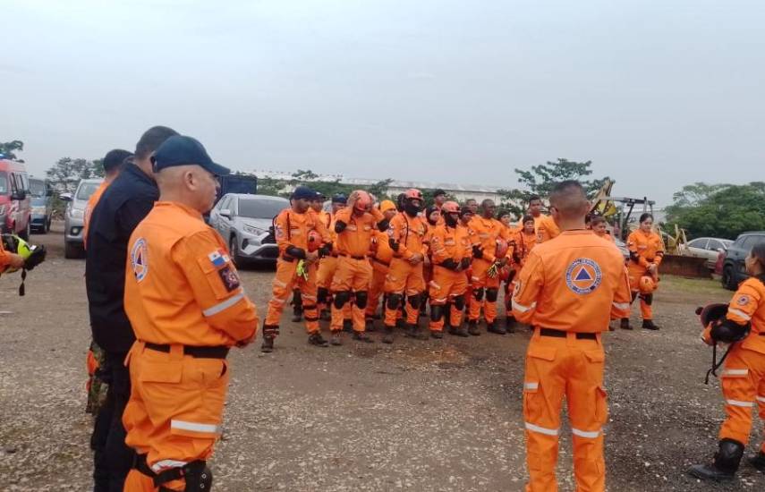 MOP y COE inspecciona puentes y vías en Coclé tras sismo